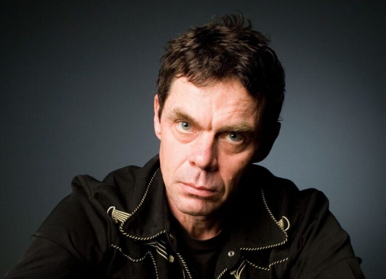 Rich Hall’s critically acclaimed new show heads to King George’s Hall