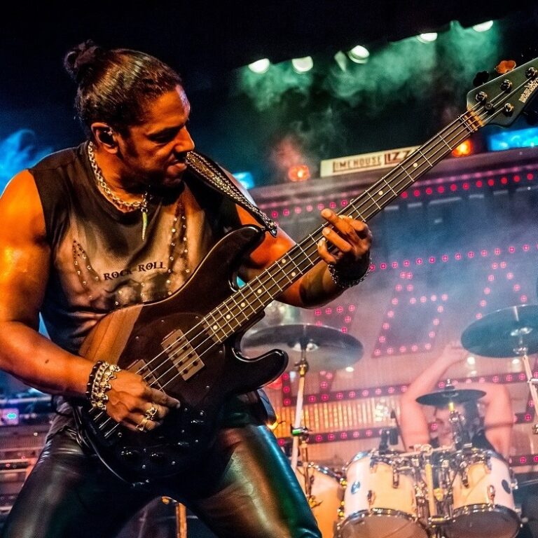 The Boys are Back in Town! Limehouse Lizzy this October at Blackburn Empire Theatre! - LIMEHOUSE