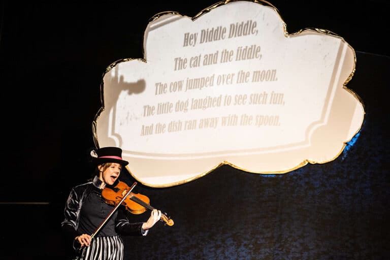 Goblin presents Hey Diddle Diddle at Darwen Library Theatre - heydiddled 1276
