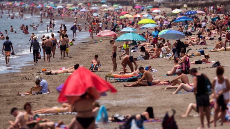 Everything you need to know about the updated travel restrictions for Spain - 112909552 abeachinspain