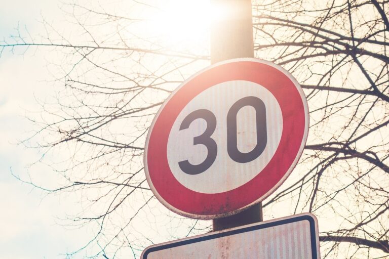 Crackdown on "Surge in very dangerous and completely unacceptable driving" - 30limit