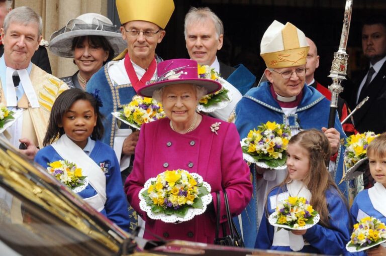 County Service of Thanksgiving for Her Majesty Queen Elizabeth II & Dean's Message - TB Queen 3