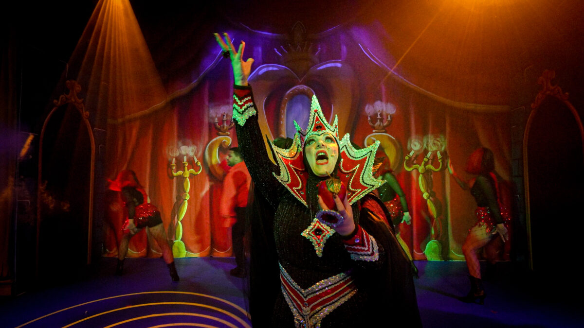 Snow White smashes records at Blackburn Empire – and panto season has only just begun - TRP SW25 Blackburn 46